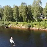 Gold Digger's Timber Apartmán